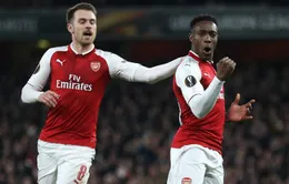 Pha ăn vạ của Welbeck gây bão cộng đồng mạng