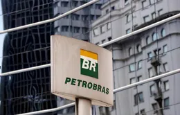Tập đoàn dầu khí khổng lồ Petrobras thua lỗ bốn năm liên tiếp