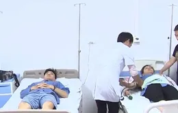 Giám đốc Trung tâm gia sư dùng dao dọa giết hai sinh viên