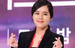 Han Ga In dù con còn nhỏ vẫn quay lại phim trường