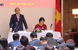 Thủ tướng gặp cộng đồng người Việt tại Singapore