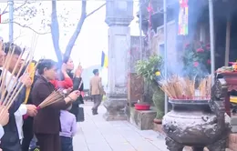 10 vạn du khách tham quan chùa Hương Tích