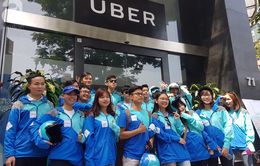 Diễu hành trong ngày Uber chính thức ngừng hoạt động tại Việt Nam