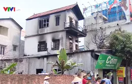 Hiện trường vụ cháy gây chết người dưới chân cầu Vĩnh Tuy, Hà Nội