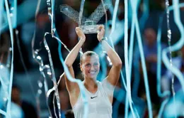 Thắng kịch tính Bertens, Kvitova lên ngôi tại giải quần vợt Madrid mở rộng 2018