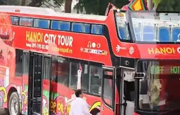 Hơn 60 du khách trải nghiệm xe bus 2 tầng ở Hà Nội trong ngày đầu hoạt động