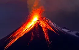 Hawaii (Mỹ) ban bố tình trạng khẩn cấp vì núi lửa phun trào