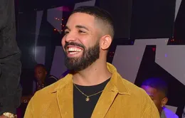 Drake lên chức bố trong khi vẫn hát về Bella Hadid