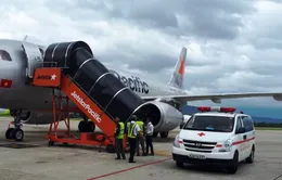 Máy bay Jetstar Pacific từ Hà Nội đi Đà Lạt hạ cánh khẩn Đà Nẵng để cứu khách bị ngất