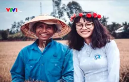 Những bức ảnh cảm động về tình cha con mùa bế giảng