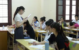 Nhiều trường THPT chuyên ở Hà Nội hoãn thi vì COVID-19