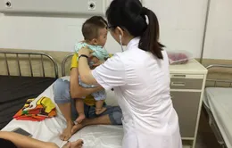 Tiêm vaccine nhắc lại cho trẻ - có quan trọng?