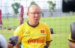 HLV Park Hang Seo: Văn Lâm là thủ môn tốt nhất V.League, Bùi Tiến Dũng phong độ chưa cao