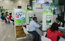 Vietcombank tăng phí rút tiền ATM thêm 50%