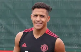 Sanchez "lỡ chuyến bay" của Man Utd tới Brighton