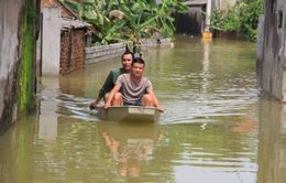 Yêu cầu 3 bệnh viện khám cho người dân vùng ngập ở Hà Nội