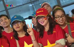 Cổ động viên Việt Nam hào hứng tới Indonesia cổ vũ cho Olympic Việt Nam