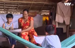 Cặp lá yêu thương: Quyết tâm cho hai cháu ngoại được đến trường