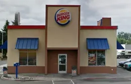 Kiện Burger King vì bị… kẹt trong nhà vệ sinh