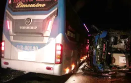 Hai xe khách húc nhau tại Bình Định: Khẩn trương cấp cứu cho người bị nạn