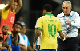 HLV ĐT Brazil phân bua chuyện dùng Neymar dẫn tới chấn thương