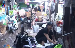 Nhiều tài sản, hàng hóa của tiểu thương ở Nghệ An hư hỏng sau mưa lũ