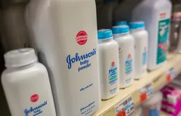 Thu hồi lô phấn rôm Johnson & Johnson không an toàn