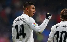 Hoãn Siêu kinh điển, sao Real Madrid mừng thầm