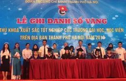 Hà Nội: Ghi danh sổ vàng 86 thủ khoa đại học “đầu ra” năm 2019