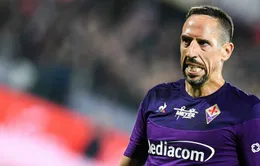 Đẩy trọng tài, “sát thủ mặt sẹo” Ribery hứng án phạt nặng