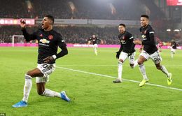 Cựu danh thủ Man Utd chê hàng tiền vệ Quỷ đỏ là “nghiệp dư”, hàng công như “trò đùa”