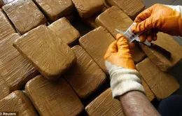 Italy phá đường dây buôn bán heroin xuyên quốc gia