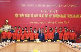 Chùm ảnh: Thủ tướng Nguyễn Xuân Phúc gặp đội tuyển bóng đá Việt Nam