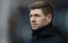 Rangers gia hạn hợp đồng với Steven Gerrard