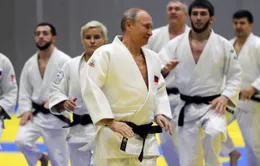 Tổng thống Nga Putin so tài cùng nhà vô địch Judo Olympic