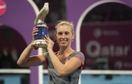 Vượt qua Simona Halep, Elise Mertens lần đầu đăng quang tại Qatar mở rộng