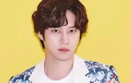 Heechul (Super Junior) giật mình khi đọc tin bản thân bị đồng tính trên báo