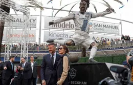 Tượng Beckham được ra mắt ở LA Galaxy