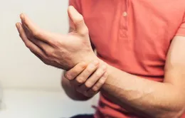 Những nguyên nhân gây tê ngón tay?