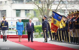 Romania tổ chức trọng thể lễ đón Thủ tướng Nguyễn Xuân Phúc