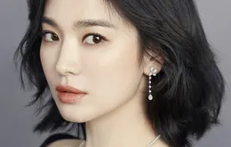 Song Hye Kyo ký hợp đồng hợp tác với Vương Gia Vệ