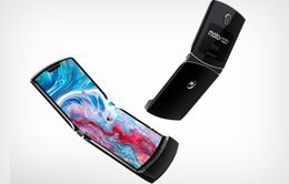 Smartphone huyền thoại Motorola RAZR được hồi sinh