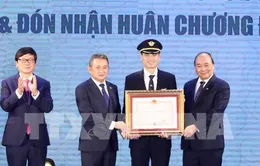 Thủ tướng Nguyễn Xuân Phúc dự Lễ kỷ niệm 60 năm thành lập Đoàn bay 919