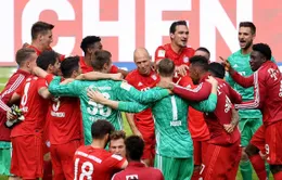 Bayern Munich chia tay "đôi cánh thiên thần" bằng đĩa bạc Bundesliga lần thứ 7 liên tiếp