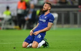 "Chân gỗ" Giroud bất ngờ được khen ghi bàn như "sách giáo khoa"