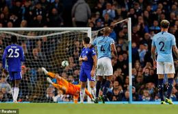 VIDEO Man City 1-0 Leicester City: Cuộc đua vô địch Premier League hãy còn nóng!