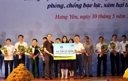 Quỹ sữa Vươn cao Việt Nam và Vinamilk chung tay vì trẻ em Hưng Yên