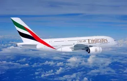 Khách đi máy bay của Emirates được trả chi phí y tế nếu mắc COVID-19