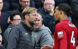 Trước thềm Siêu cúp nước Anh, Van Dijk “bật lại” HLV Klopp