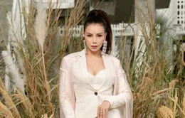 Trà Ngọc Hằng diện set phụ kiện trăm triệu đi xem thời trang